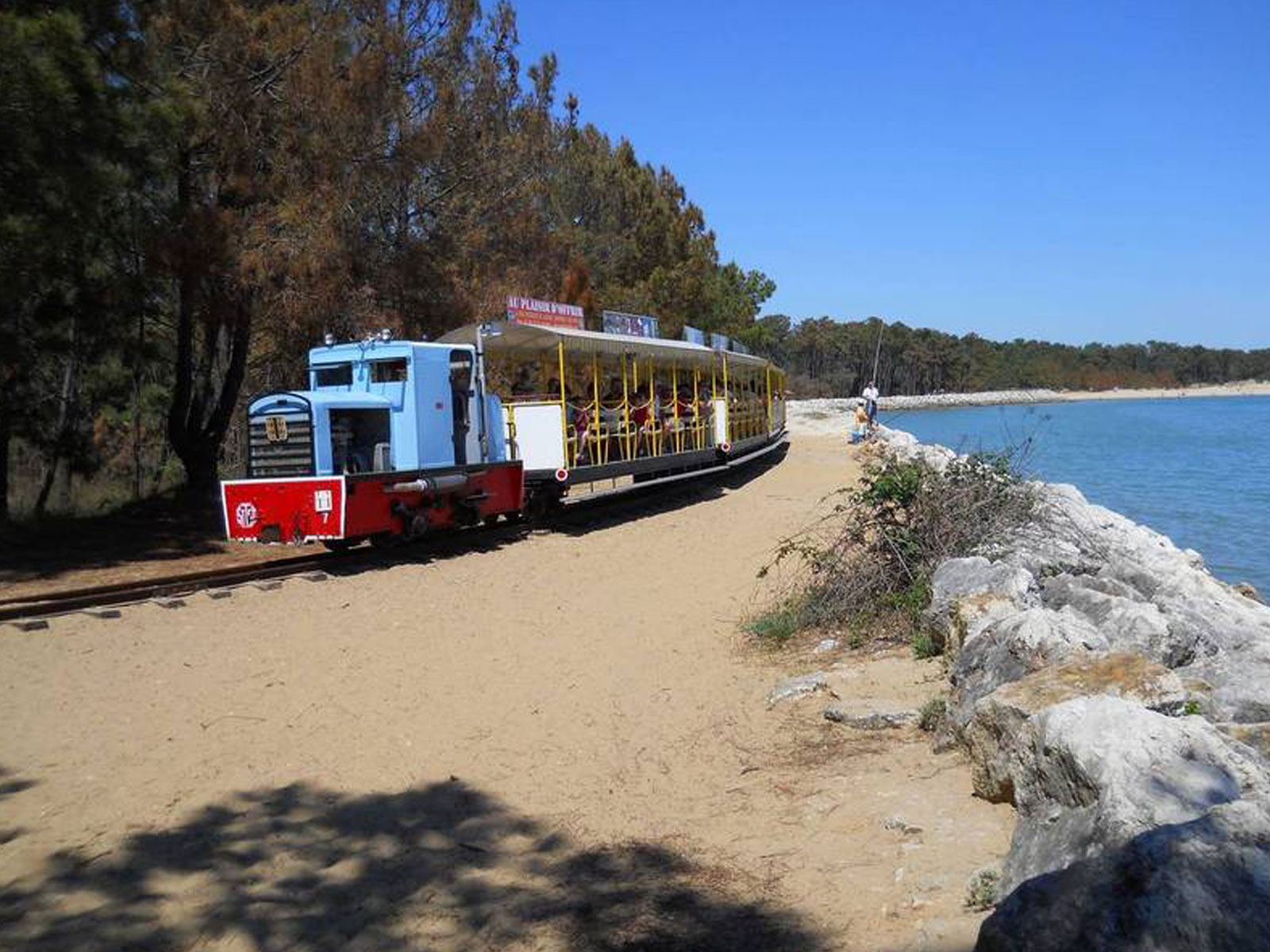 Ile d'Oléron Petit tramway touristique de St Trojan 