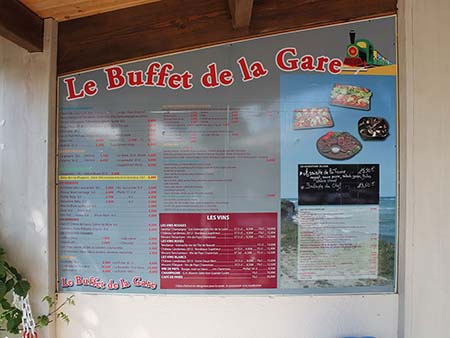 le Buffet de la gare, restauration de mi-avril à mi-septembre  | Le p'tit Train de Saint Trojan