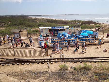 le Wagon Bar en juillet août au Pertuis de Maumusson | Le p'tit Train de Saint Trojan